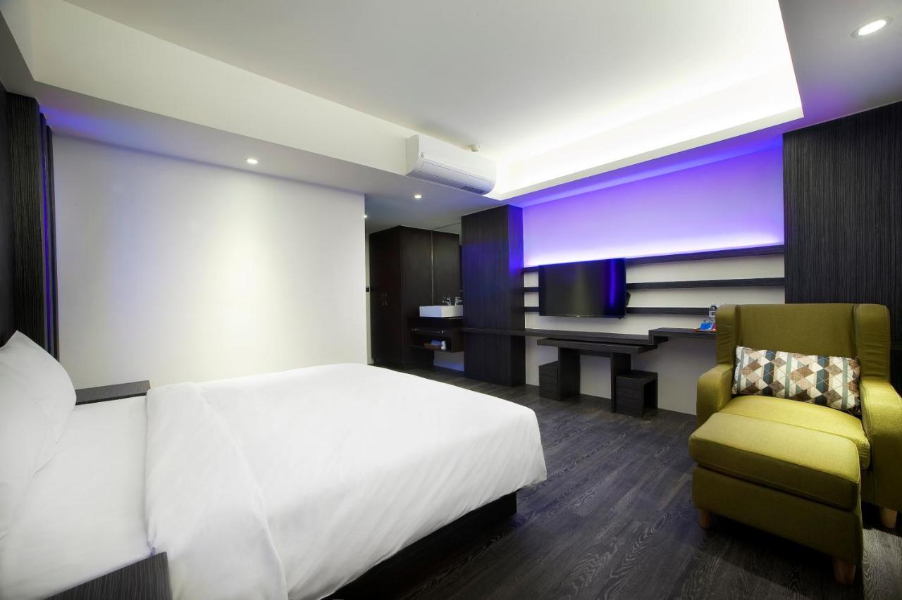 Seven Fukun Hotel Джиаоси Екстериор снимка