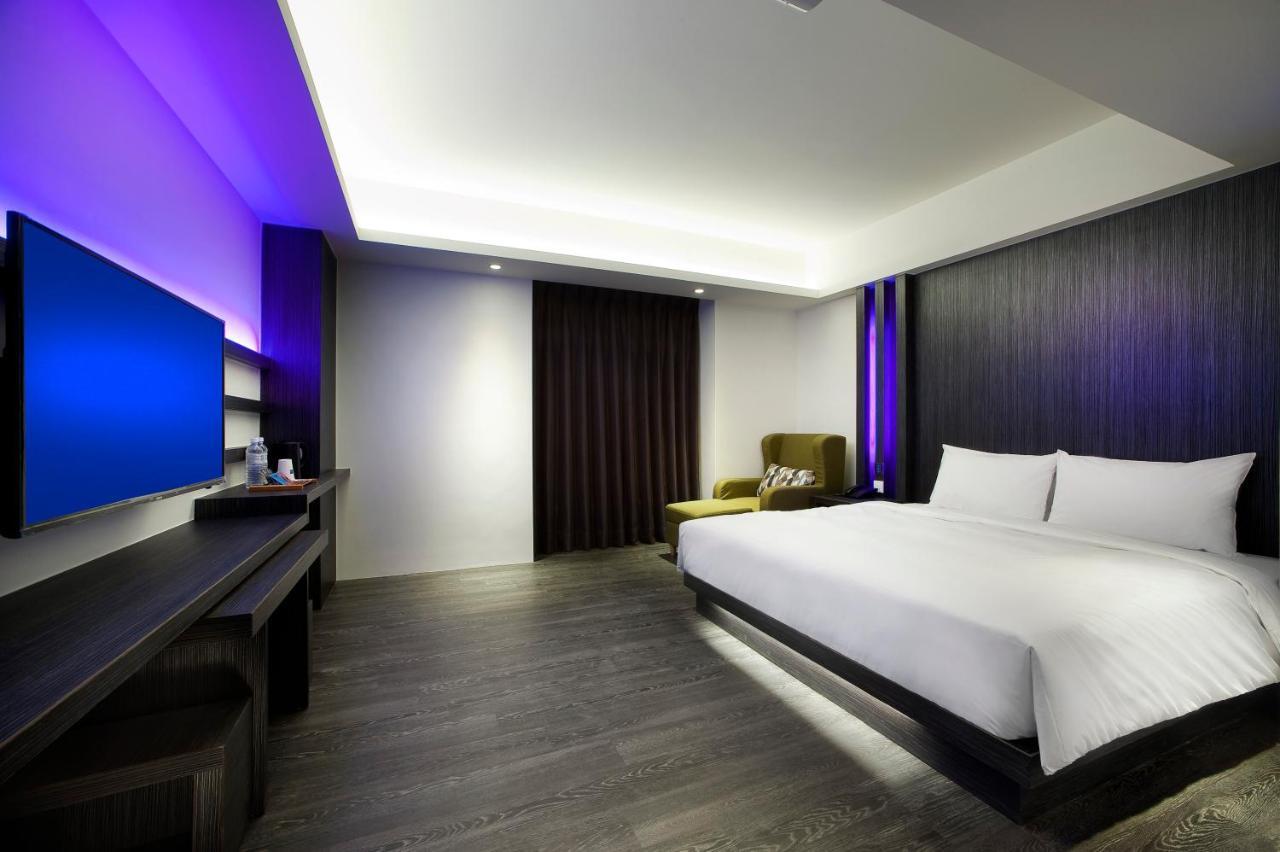 Seven Fukun Hotel Джиаоси Екстериор снимка
