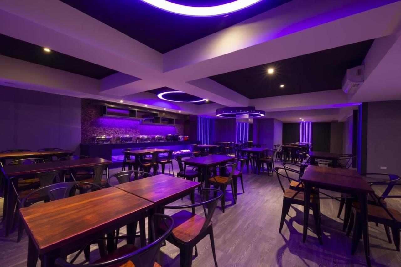 Seven Fukun Hotel Джиаоси Екстериор снимка