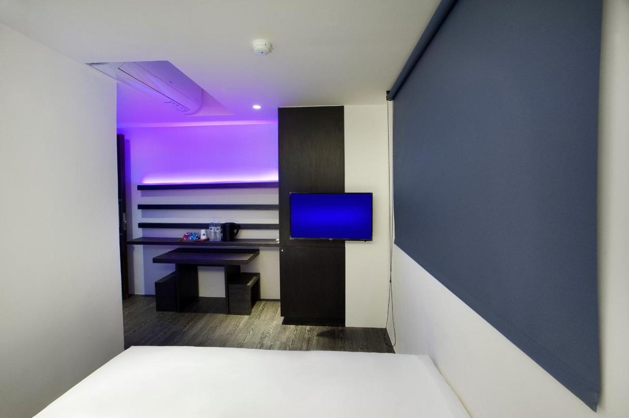 Seven Fukun Hotel Джиаоси Екстериор снимка